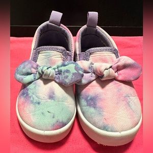 Laura Ashley tie-dye baby sneaker, Size 4